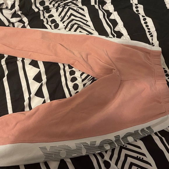 Fox Sweatpants - Picture 2 of 5